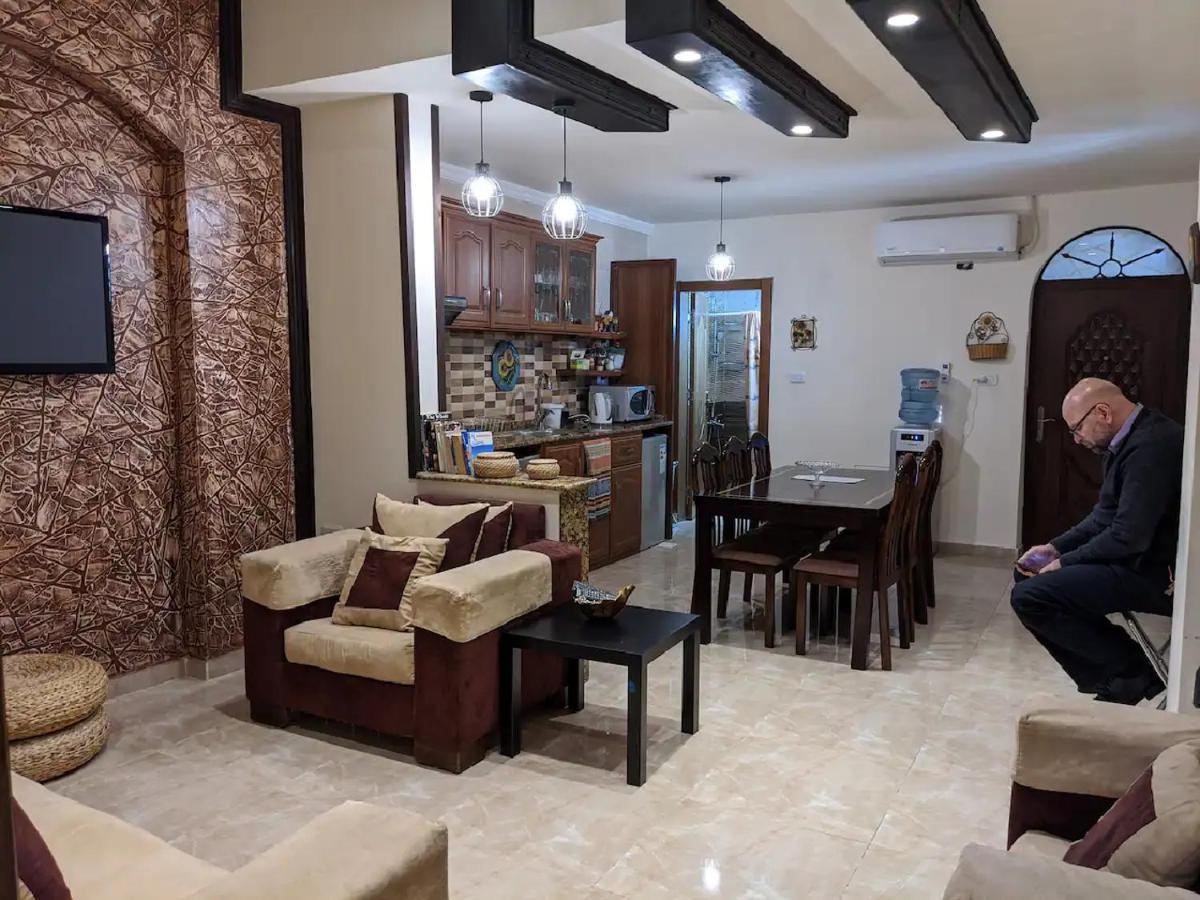 Khirfan Crown Houses -Downtown Amman Bagian luar foto